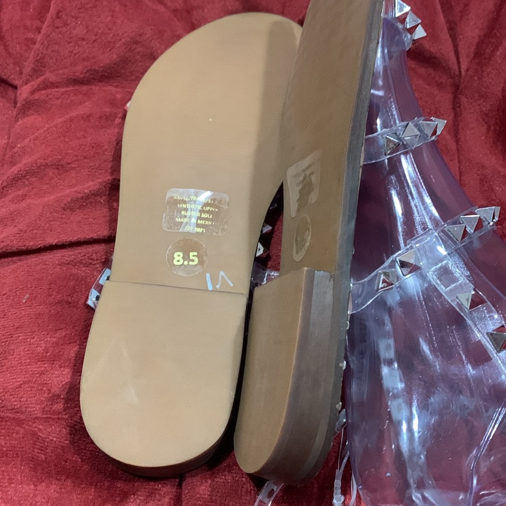 Sandals - Picture 4 of 4